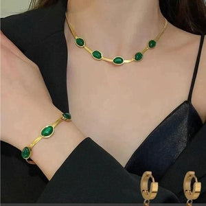 BERN Oval Green Crystal Pendant Necklace Set With Bracelet